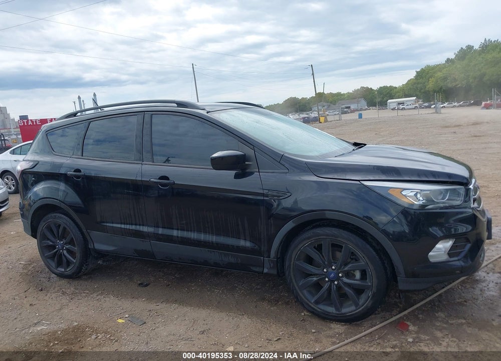 2018 FORD ESCAPE SE VIN: 1FMCU0GD5JUA96627
