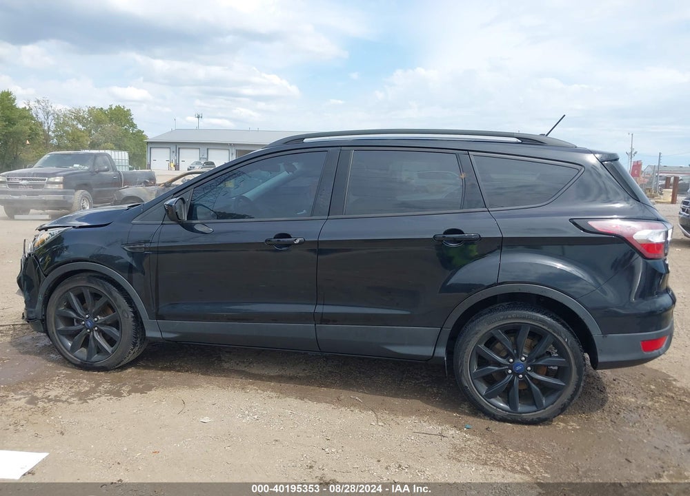 2018 FORD ESCAPE SE VIN: 1FMCU0GD5JUA96627