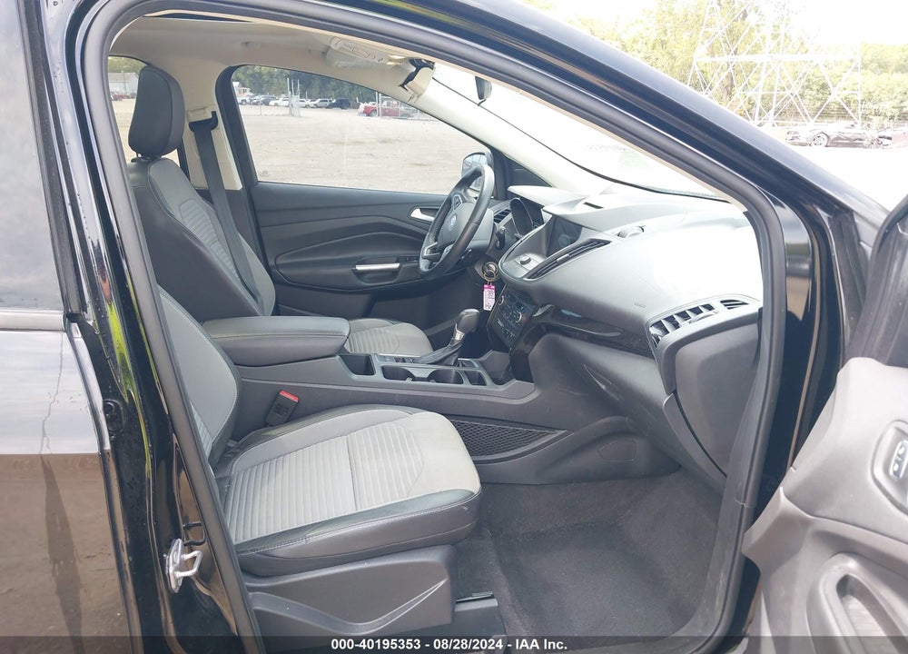 2018 FORD ESCAPE SE VIN: 1FMCU0GD5JUA96627