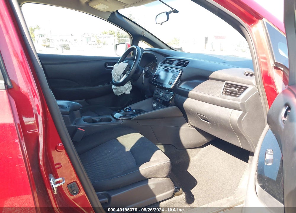 2018 NISSAN LEAF SV VIN: 1N4AZ1CP7JC304473