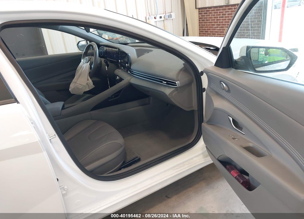 2022 HYUNDAI ELANTRA SEL VIN: 5NPLS4AG6NH083132