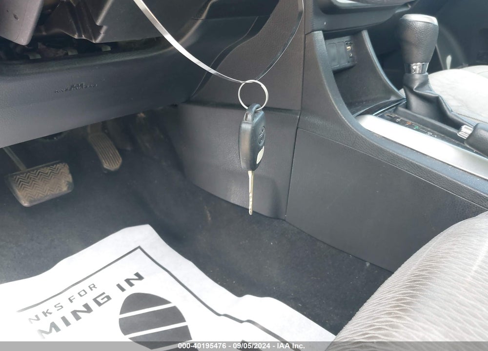2015 TOYOTA COROLLA LE VIN: 5YFBURHE3FP280075