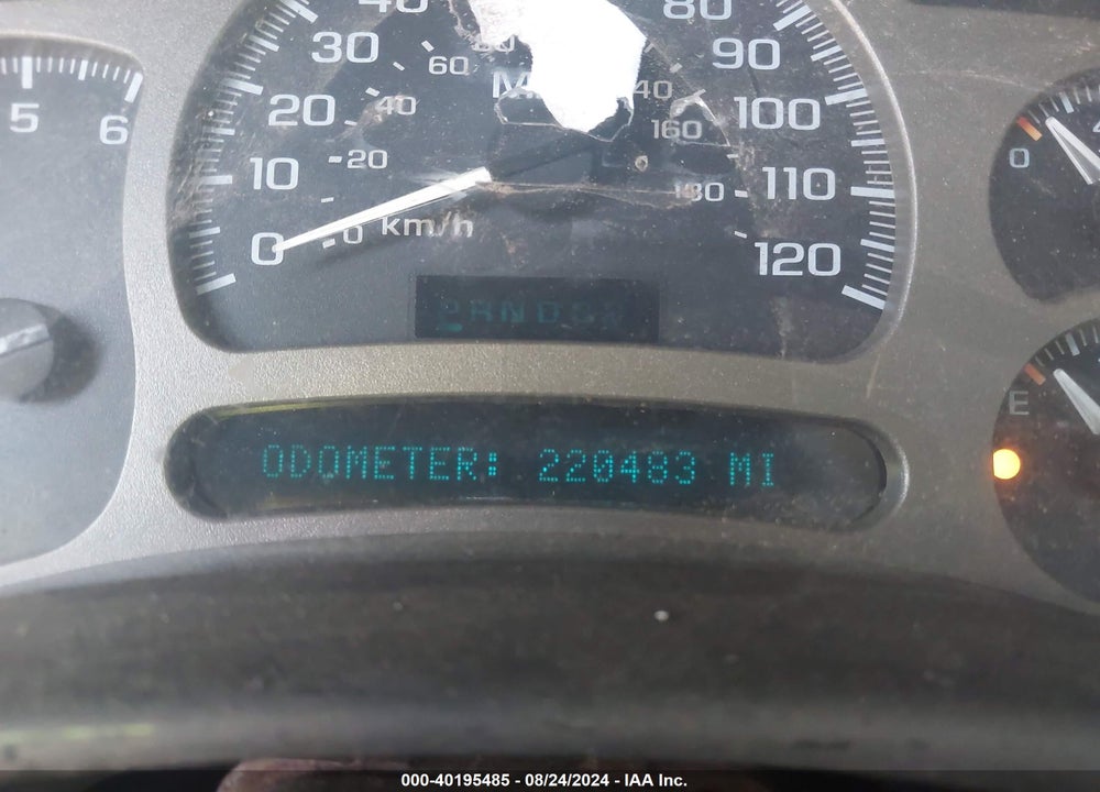 2003 CHEVROLET SUBURBAN 1500 LT VIN: 1GNEC16Z63J266878