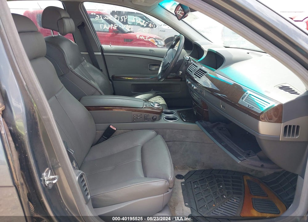 2008 BMW 750I VIN: WBAHL83528DT12662