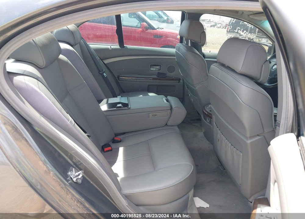 2008 BMW 750I VIN: WBAHL83528DT12662