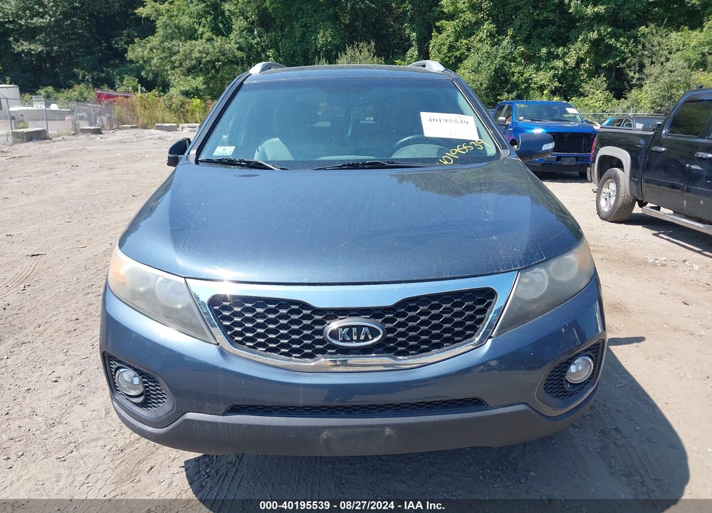 2011 KIA SORENTO LX VIN: 5XYKT4A1XBG048309