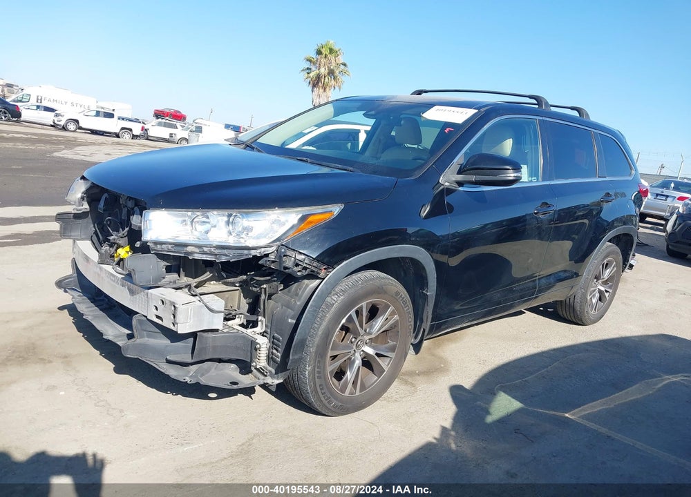 2017 TOYOTA HIGHLANDER LE PLUS VIN: 5TDZZRFH3HS224192