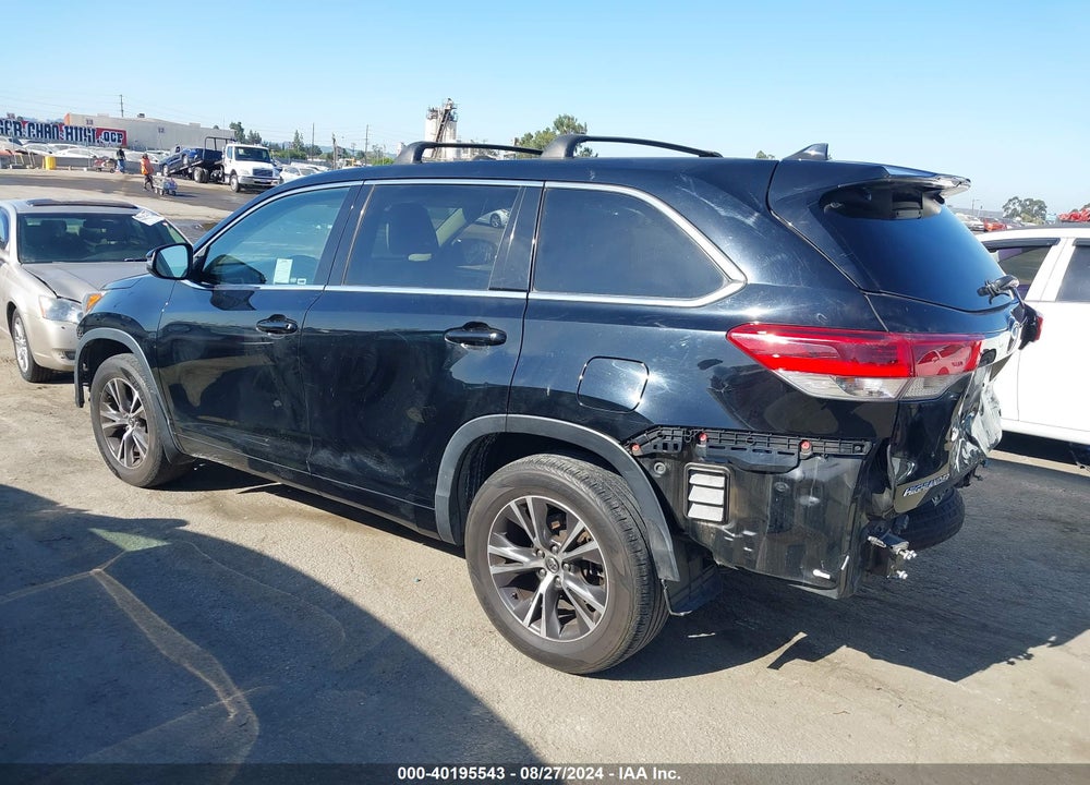 2017 TOYOTA HIGHLANDER LE PLUS VIN: 5TDZZRFH3HS224192