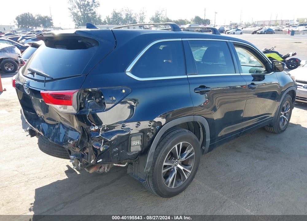 2017 TOYOTA HIGHLANDER LE PLUS VIN: 5TDZZRFH3HS224192