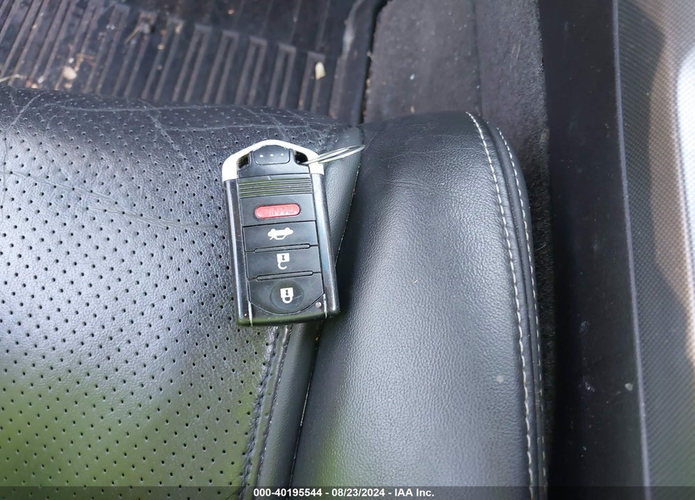 2013 ACURA TL 3.7 VIN: 19UUA9F72DA000168