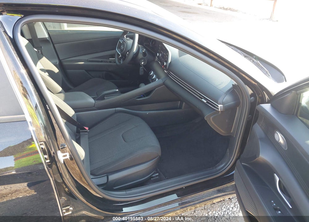 2024 HYUNDAI ELANTRA SE VIN: KMHLL4DG1RU769059