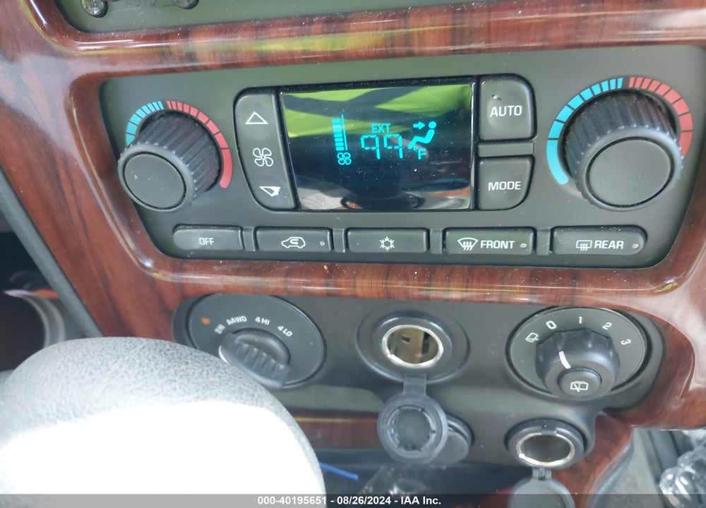 2004 GMC ENVOY SLT VIN: 1GKDT13S442242087