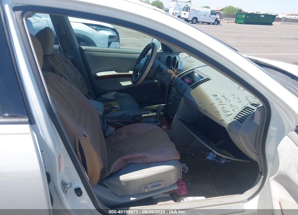 2004 NISSAN MAXIMA 3.5 SL VIN: 1N4BA41E44C845824