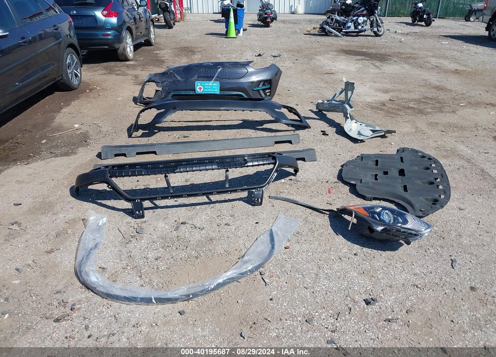 2020 KIA NIRO EV EX PREMIUM VIN: KNDCE3LG1L5053239