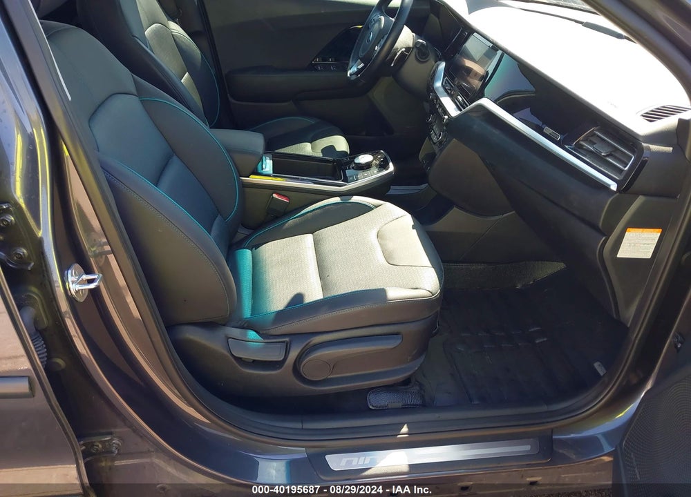 2020 KIA NIRO EV EX PREMIUM VIN: KNDCE3LG1L5053239