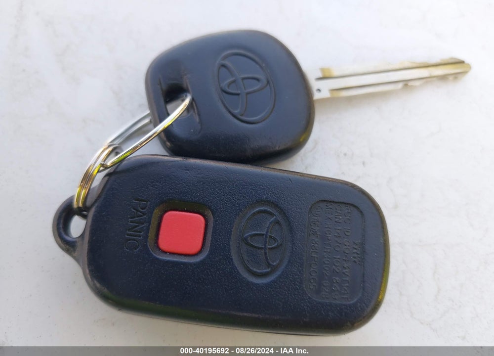 2007 TOYOTA MATRIX/XR VIN: 2T1KR32E47C649955