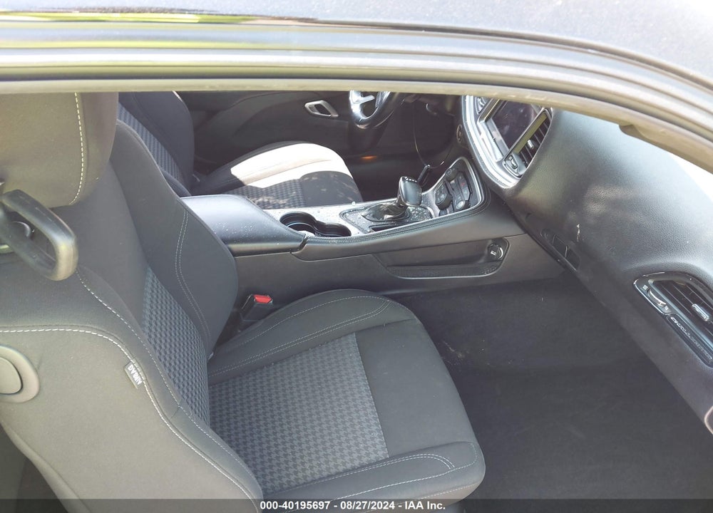 2020 DODGE CHALLENGER SXT VIN: 2C3CDZAG8LH230343