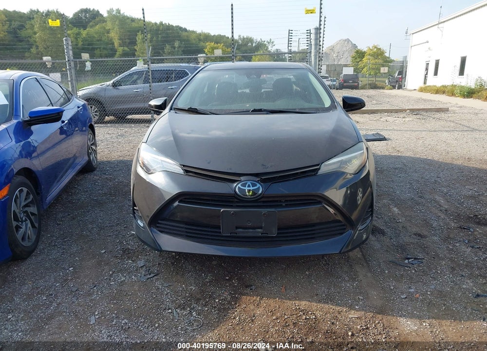 2018 TOYOTA COROLLA LE VIN: 5YFBURHE5JP820258