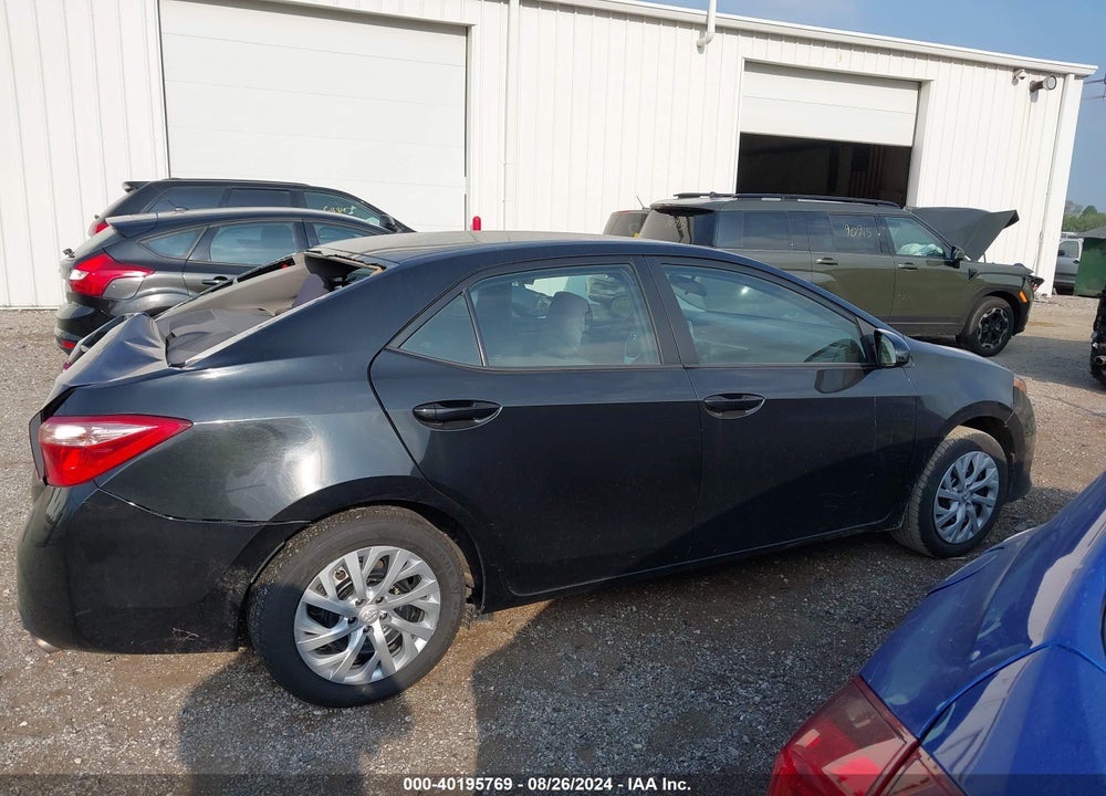 2018 TOYOTA COROLLA LE VIN: 5YFBURHE5JP820258
