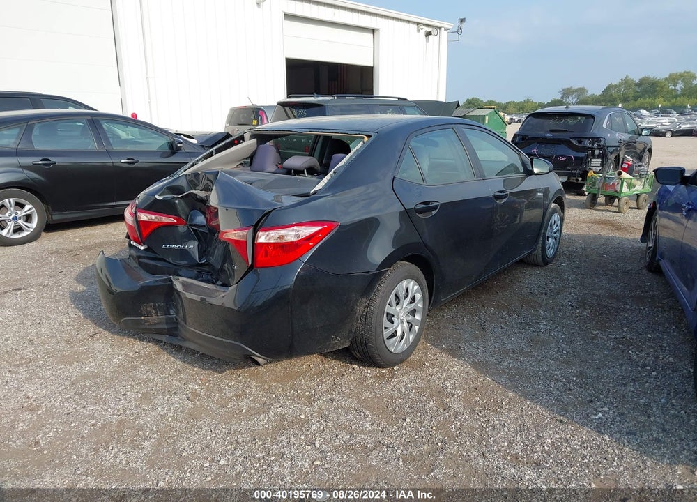 2018 TOYOTA COROLLA LE VIN: 5YFBURHE5JP820258