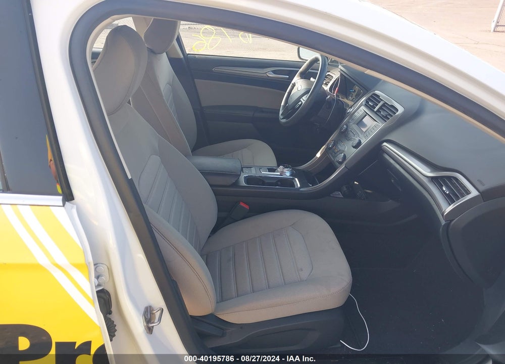 2020 FORD FUSION S VIN: 3FA6P0G72LR104816