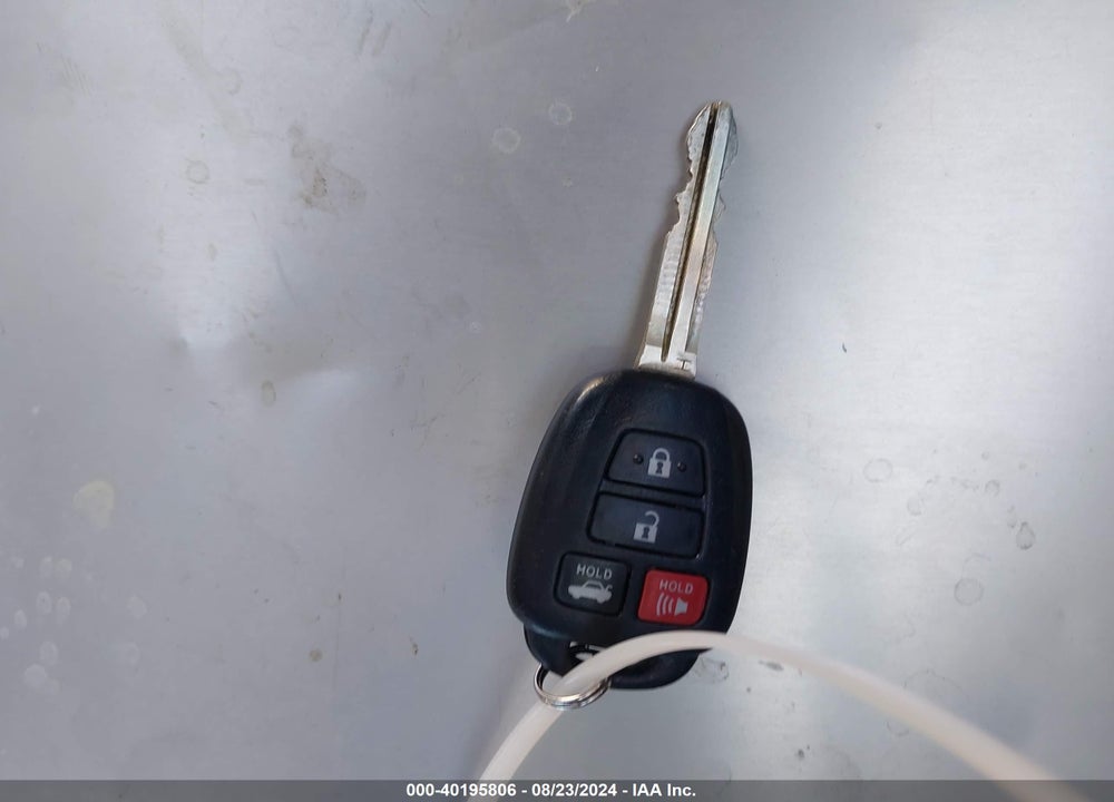 2019 TOYOTA COROLLA LE VIN: 2T1BURHE8KC168611