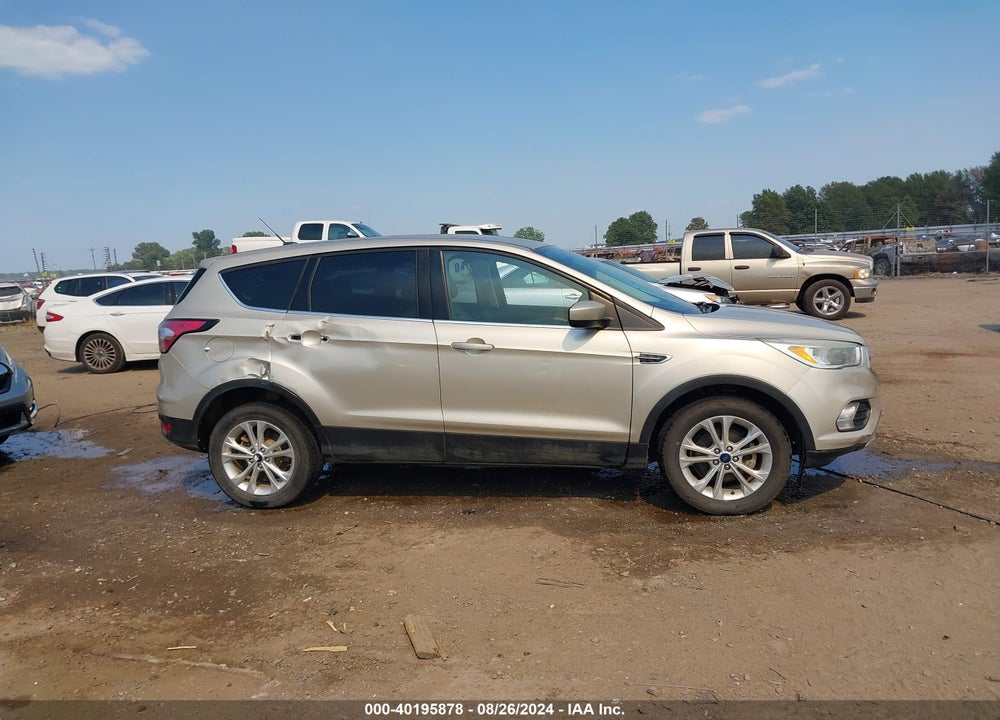 2017 FORD ESCAPE SE VIN: 1FMCU0GD3HUD78677