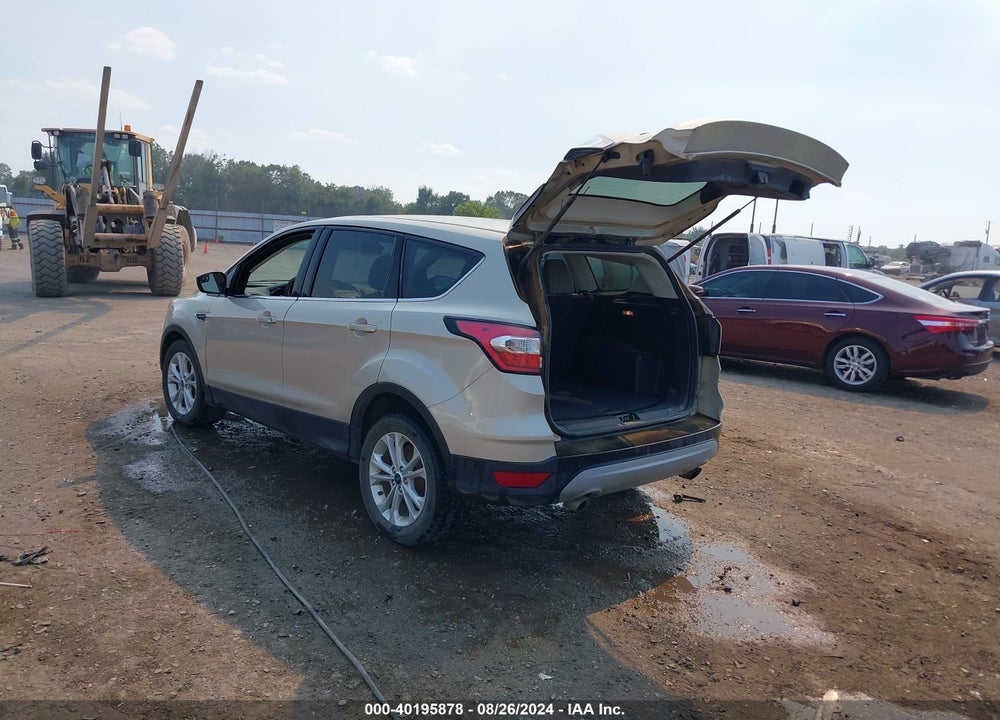 2017 FORD ESCAPE SE VIN: 1FMCU0GD3HUD78677