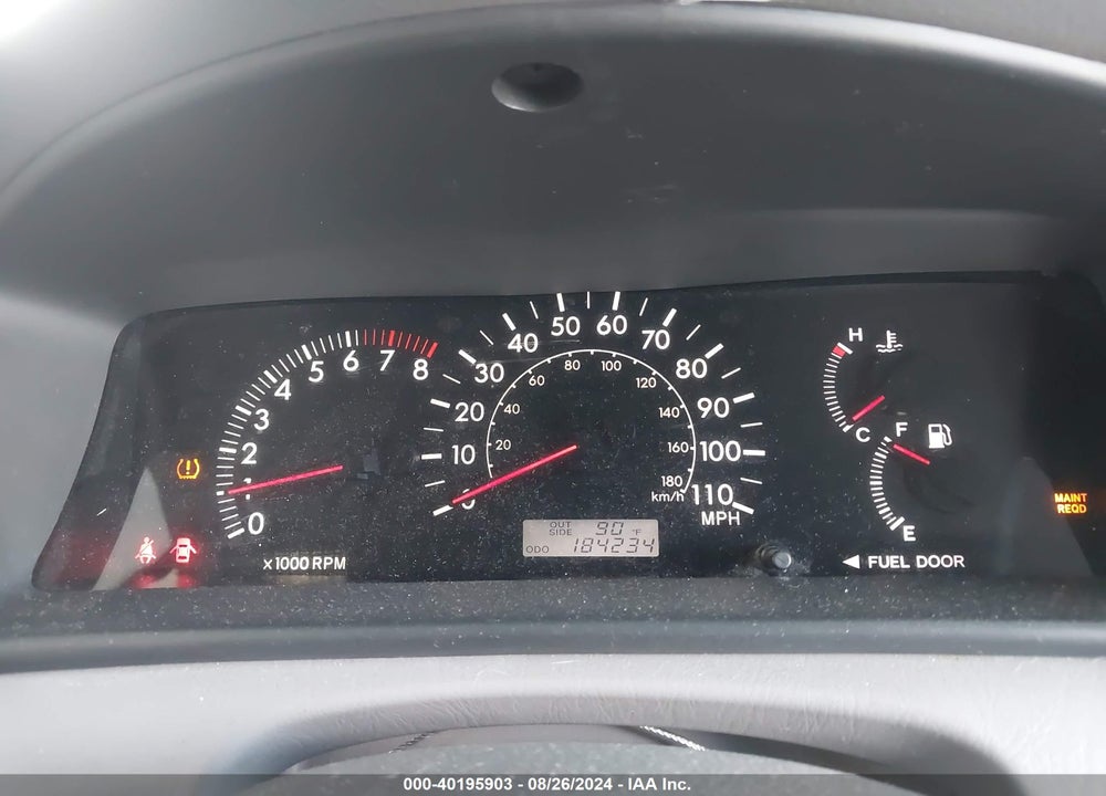 2008 TOYOTA COROLLA LE VIN: 1NXBR32E98Z947045