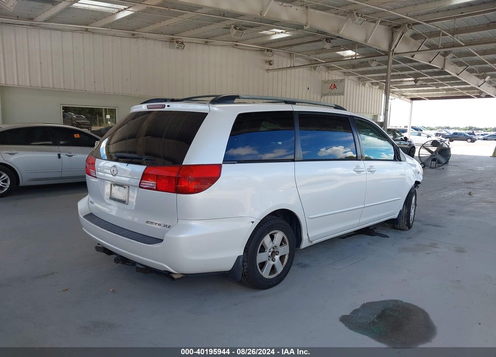 2004 TOYOTA SIENNA XLE VIN: 5TDZA22C54S177699