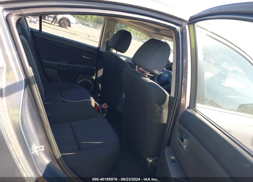 2007 MAZDA 3 S TOURING VIN: JM1BK324471681272