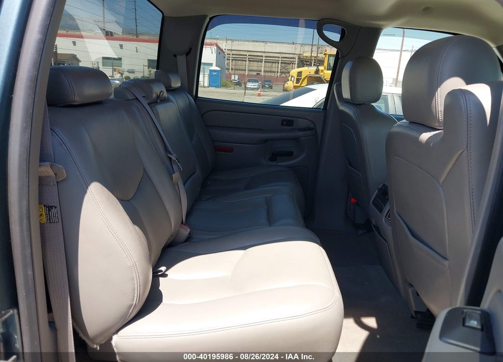 2006 GMC SIERRA 1500 SLT VIN: 2GTEK13TX61117125