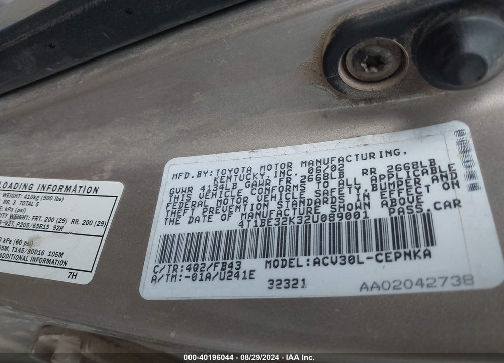 2002 TOYOTA CAMRY LE VIN: 4T1BE32K32U089001