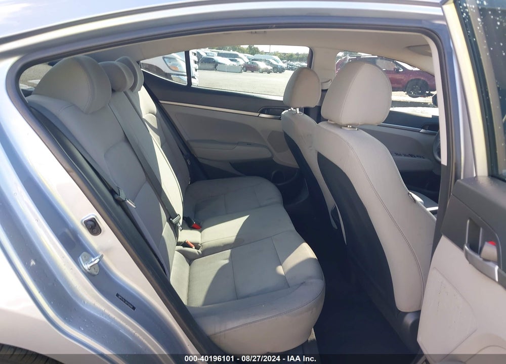 2017 HYUNDAI ELANTRA SE VIN: 5NPD74LF3HH192940