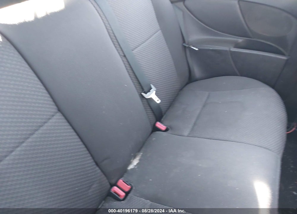 2005 FORD FOCUS ZX3 VIN: 3FAFP31N25R104102