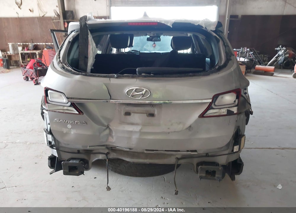 2017 HYUNDAI SANTA FE SE VIN: KM8SN4HF5HU183468