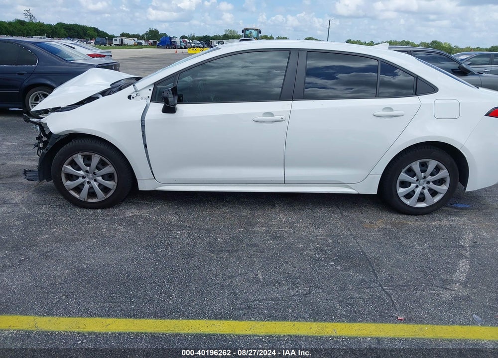 2022 TOYOTA COROLLA LE VIN: JTDEPMAE7N3026121