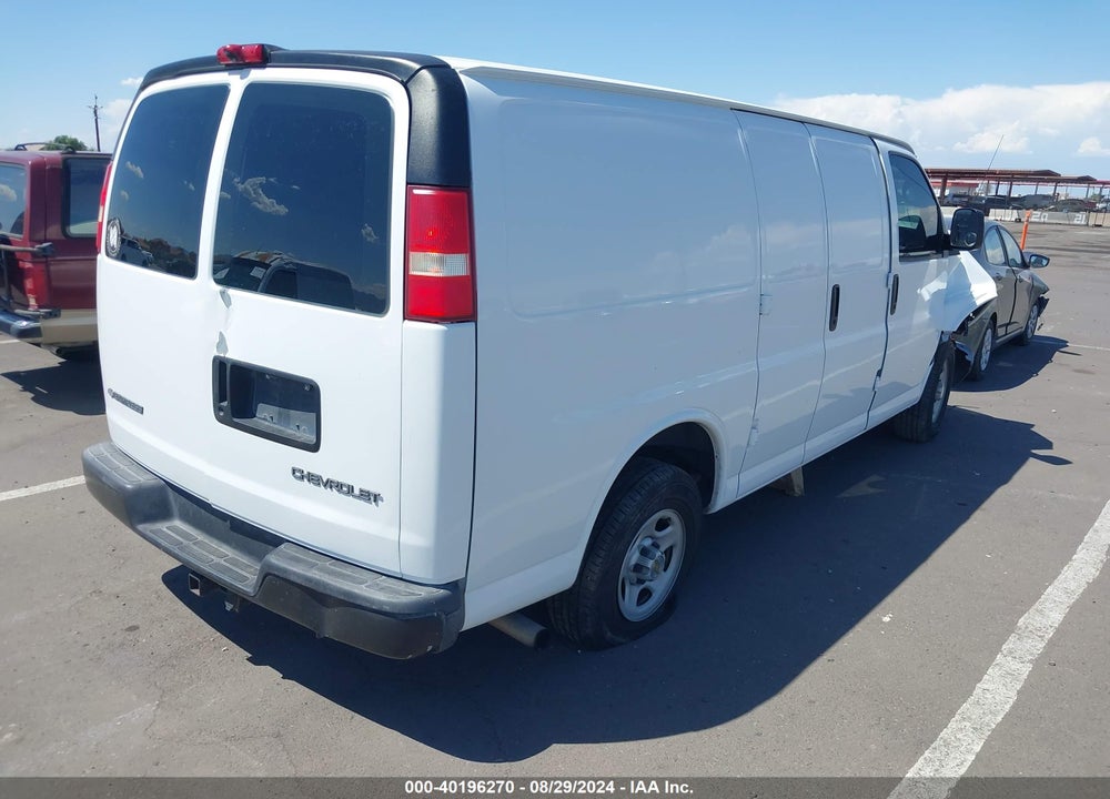 2005 CHEVROLET EXPRESS VIN: 1GCFG15X151190930