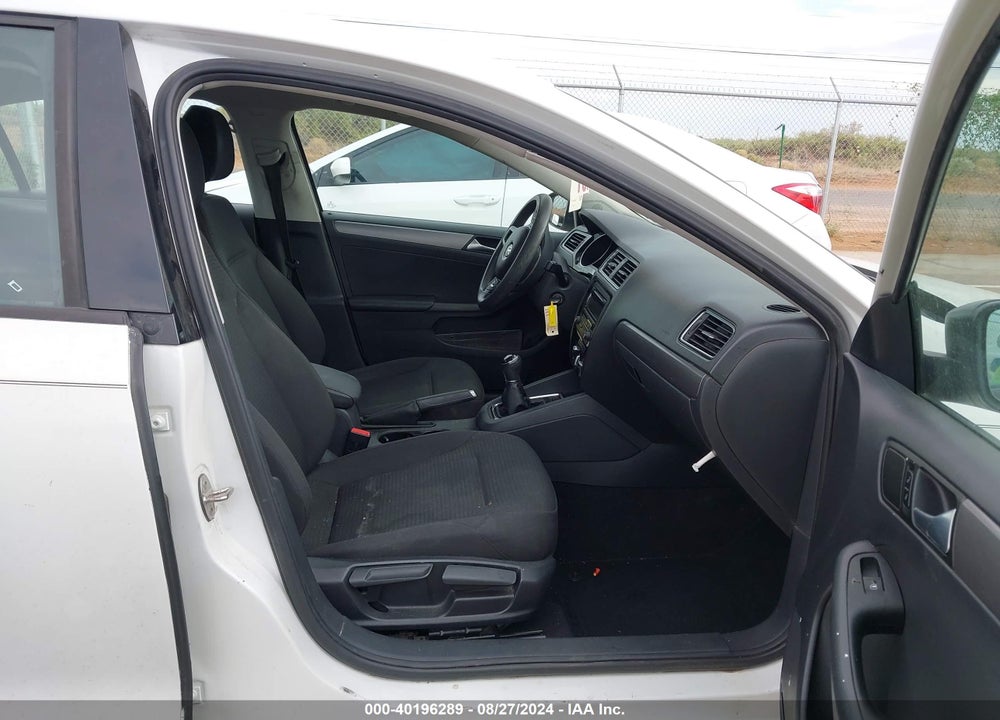 2015 VOLKSWAGEN JETTA 2.0L TDI S VIN: 3VW3A7AJ9FM260751