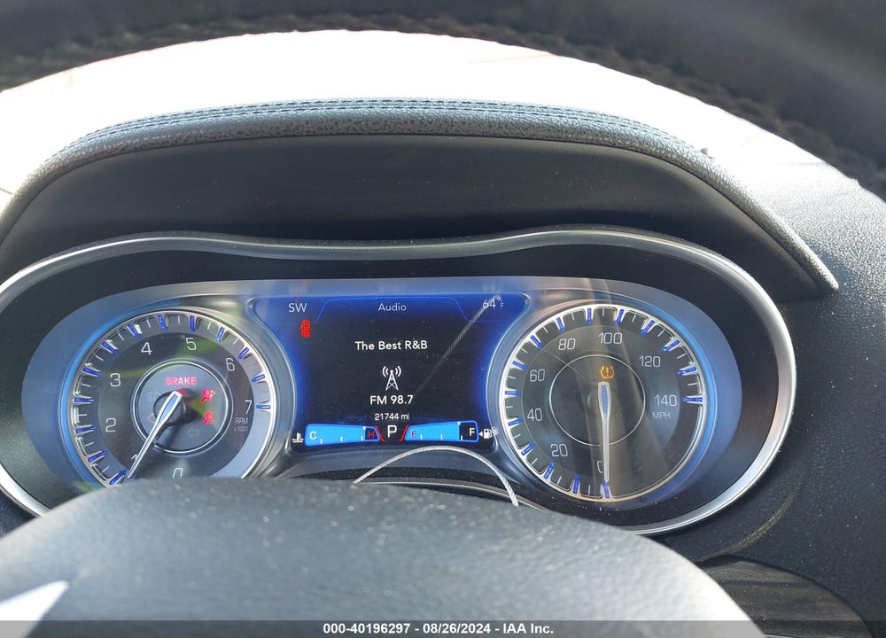 2019 CHRYSLER 300 VIN: 2C3CCAAG4KH612405