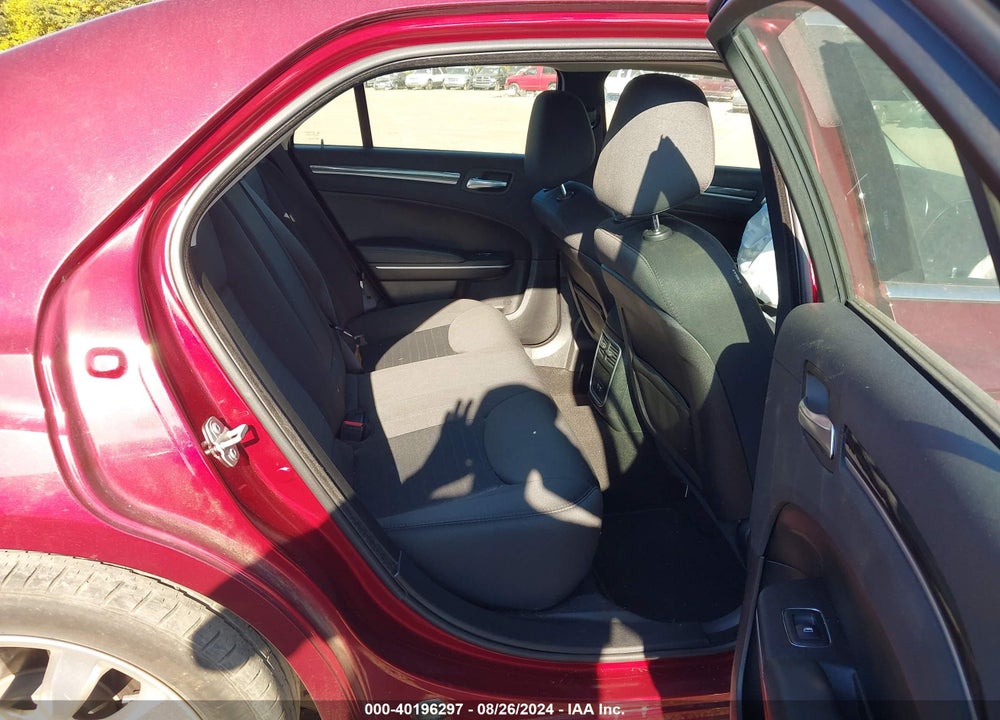 2019 CHRYSLER 300 VIN: 2C3CCAAG4KH612405