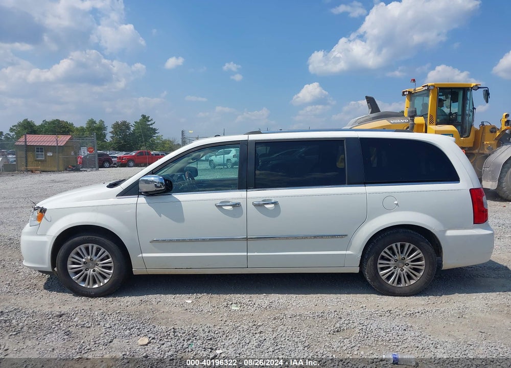 2013 CHRYSLER TOWN & COUNTRY LIMITED VIN: 2C4RC1GG6DR606714