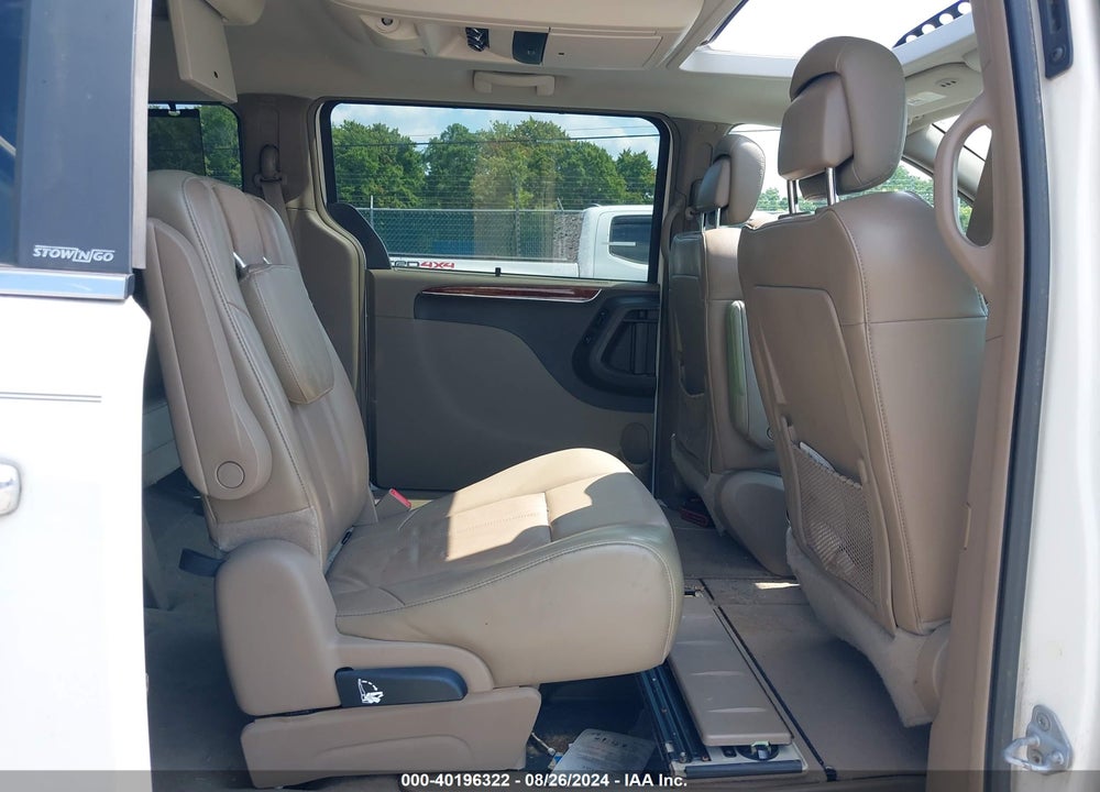 2013 CHRYSLER TOWN & COUNTRY LIMITED VIN: 2C4RC1GG6DR606714