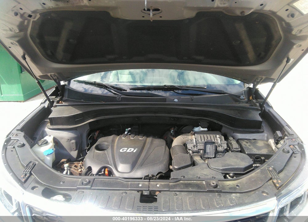 2014 KIA SORENTO LX VIN: 5XYKTCA61EG443022