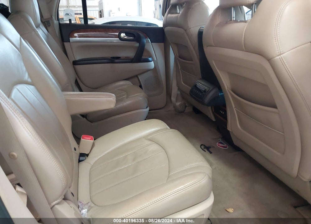 2008 BUICK ENCLAVE CXL VIN: 5GAER23788J155001