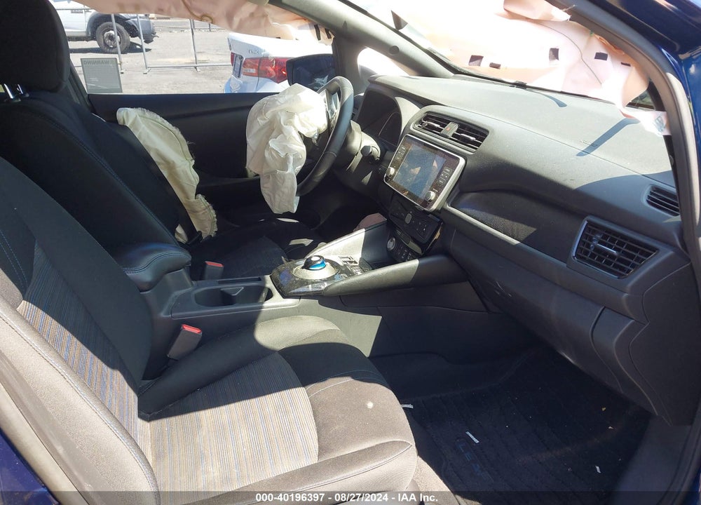 2021 NISSAN LEAF SV 40 KWH VIN: 1N4AZ1CV8MC556851