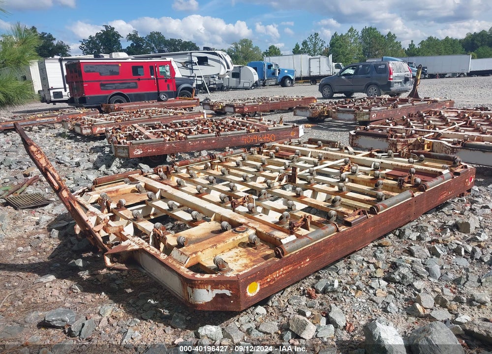 2000 EQUIPMENT GSE 2225 VIN: 00000000000196403
