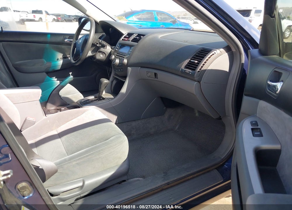2005 HONDA ACCORD 2.4 EX VIN: 1HGCM56795A083546