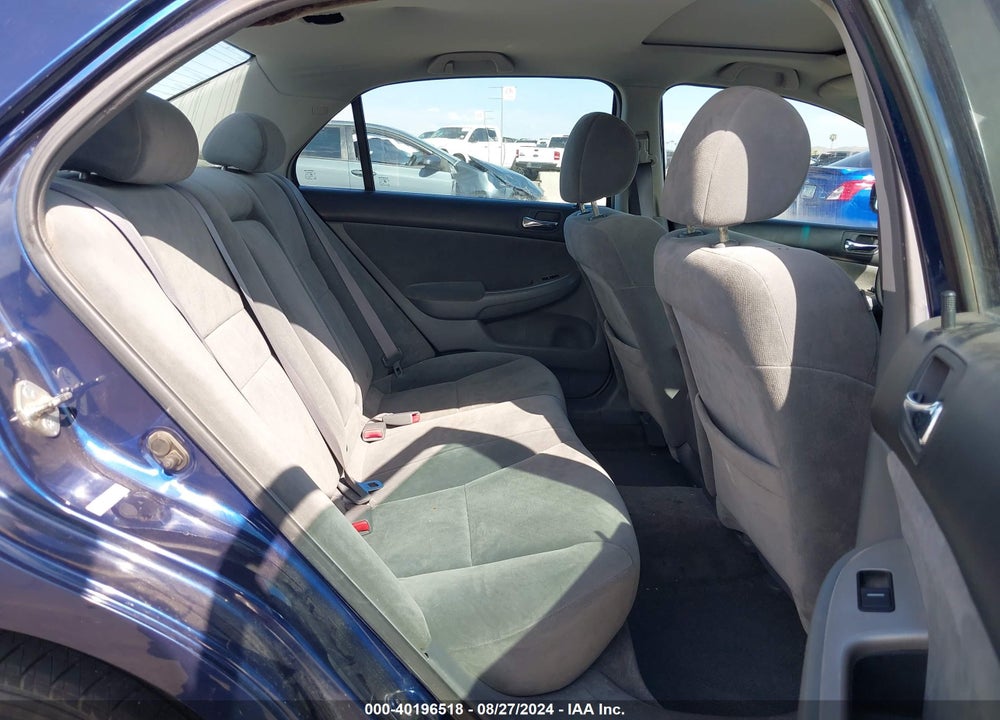 2005 HONDA ACCORD 2.4 EX VIN: 1HGCM56795A083546