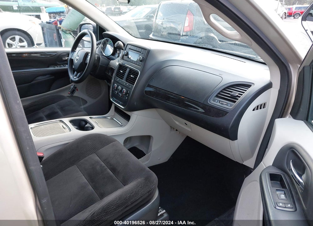 2014 DODGE GRAND CARAVAN VIN: 2C4RDGCG9ER430183